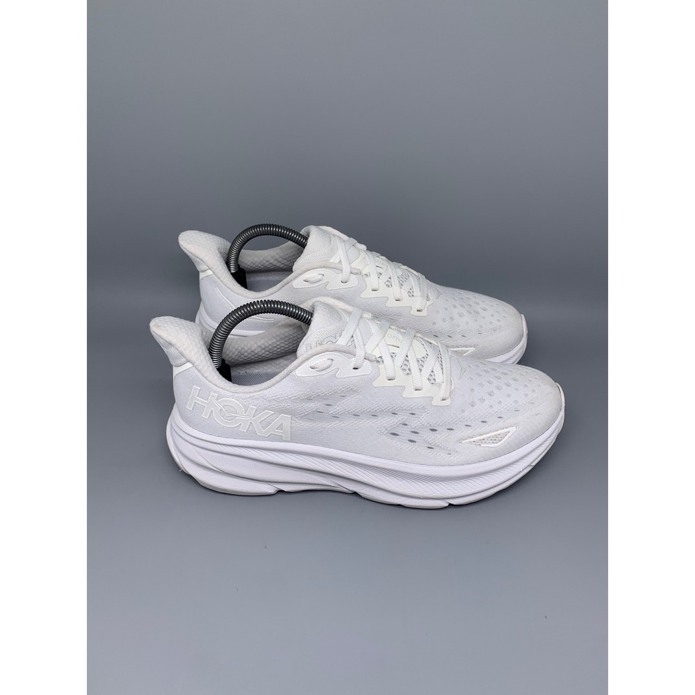 Hoka One Clifton 9 White Running Shoes Women's Sz 9.5B